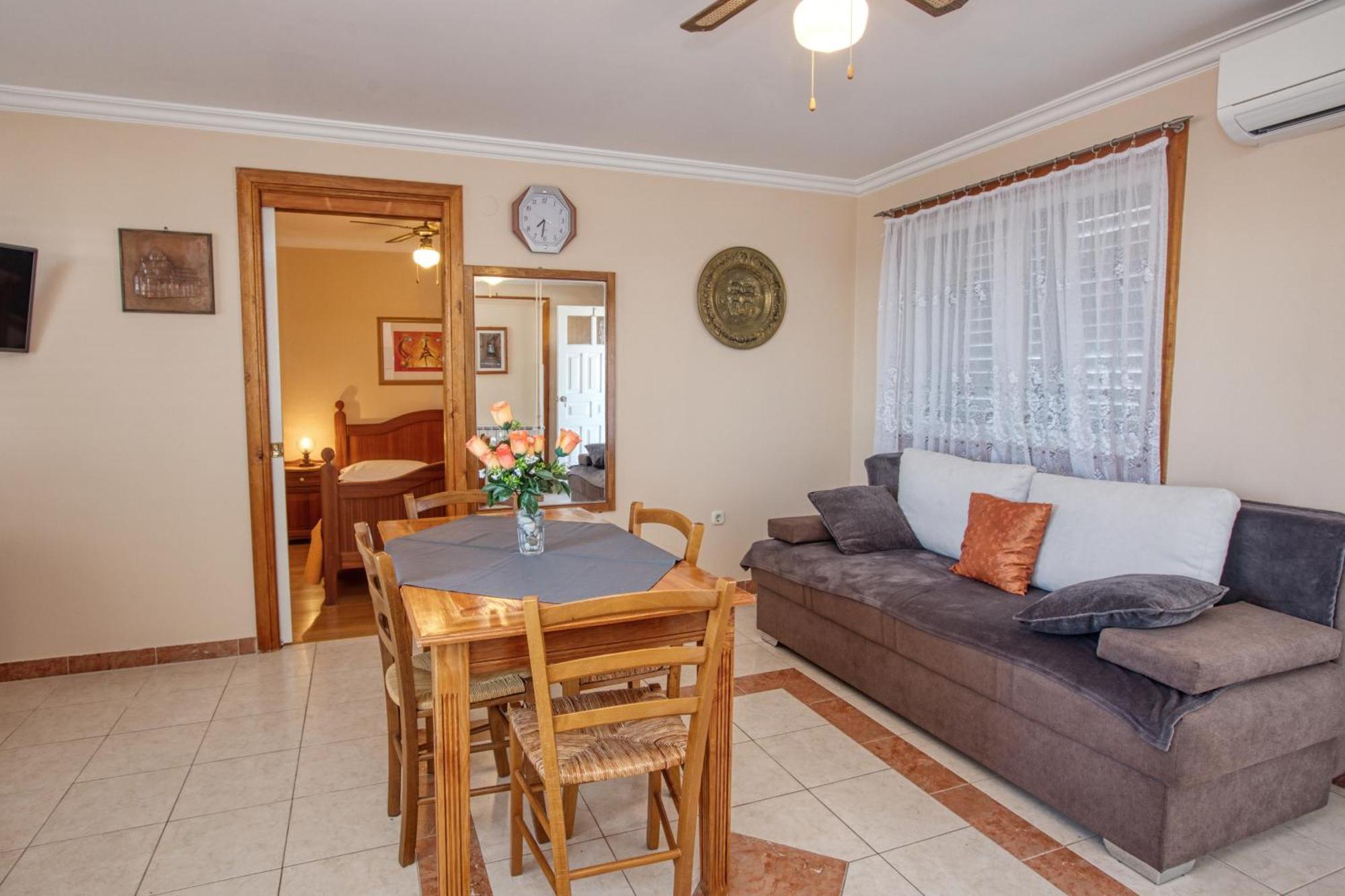 Apartments By The Sea Brodarica, Sibenik - 4194 Rom bilde